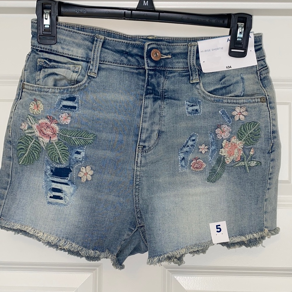 Arizona Jean Co Light Blue Shorts Size 5